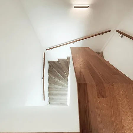 Modern Maisonette With Big Garden In Apartman Graz