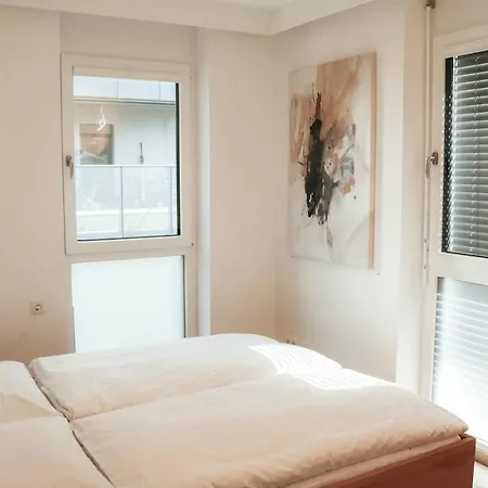 Modern Maisonette With Big Garden In Apartman