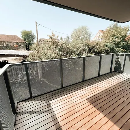 Modern Maisonette With Big Garden In Apartman