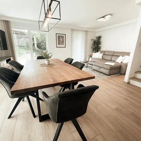 Apartman Modern Maisonette With Big Garden In Graz