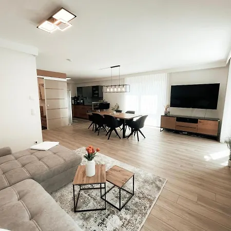 Modern Maisonette With Big Garden In Apartman Graz