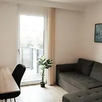 Modern Maisonette With Big Garden In Daire