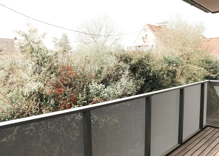 Appartamento Modern Maisonette With Big Garden In