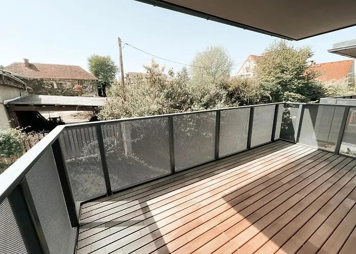 Modern Maisonette With Big Garden In Appartamento