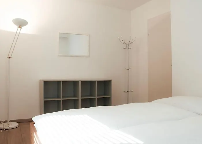 Modern Maisonette With Big Garden In *