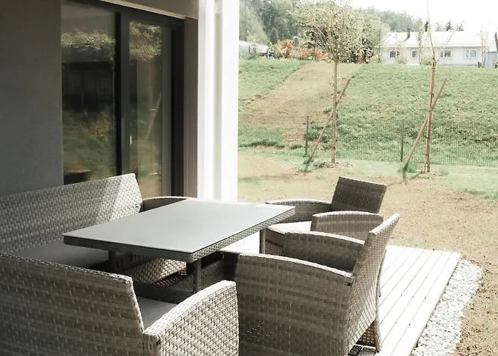 Modern Maisonette With Big Garden In *